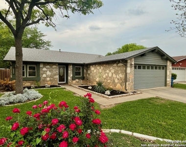 8235 Sherri Oaks - Photo Thumbnail 1