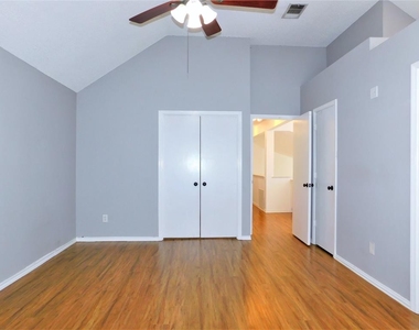 1139 Seneca Place - Photo Thumbnail 14