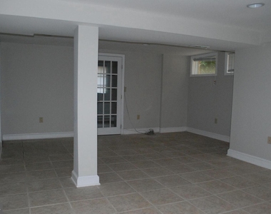 5511 Greentree Road - Photo Thumbnail 20