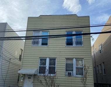 277 Liberty Ave - Photo Thumbnail 5