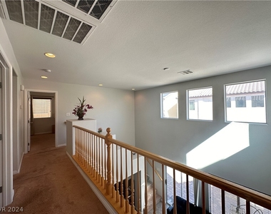 5830 W Agate Avenue - Photo Thumbnail 15