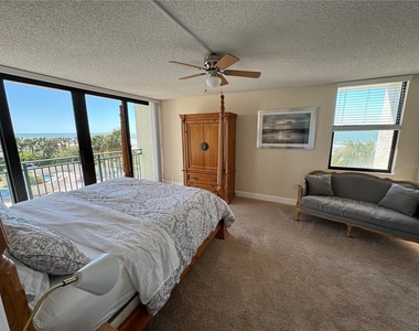 1390 Gulf Boulevard - Photo Thumbnail 17