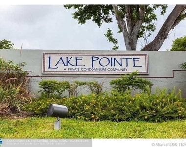 213 Lake Pointe Dr - Photo Thumbnail 0