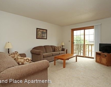 400 River Drive - Photo Thumbnail 21