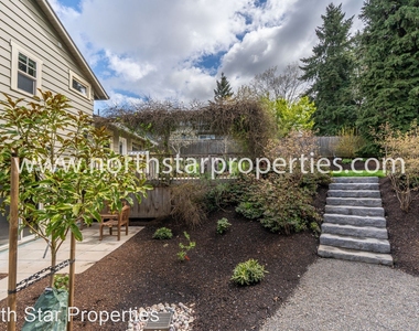 1590 Fernwood - Photo Thumbnail 38