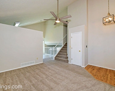 1255 Grass Valley Dr - Photo Thumbnail 5