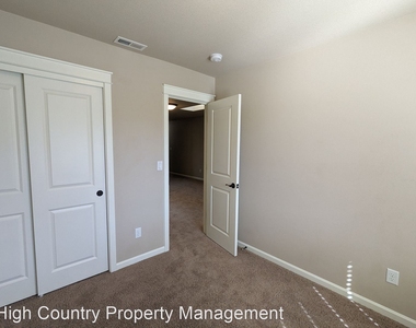 21044 Ne High Desert Lane - Photo Thumbnail 32