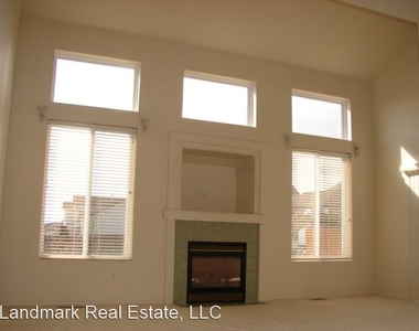 1095 Scarlet Oak Drive - Photo Thumbnail 3