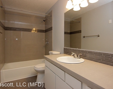 7350 Sw Barbur Blvd., Apt 9 - Photo Thumbnail 7