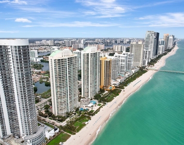 16047 Collins Ave - Photo Thumbnail 20