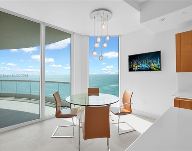 16047 Collins Ave - Photo Thumbnail 13