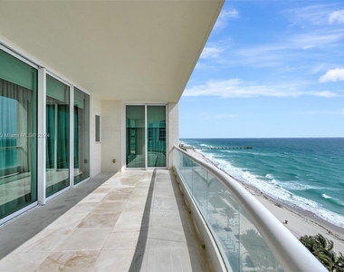 16047 Collins Ave - Photo Thumbnail 8