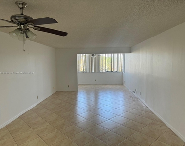 8020 Hampton Blvd - Photo Thumbnail 1