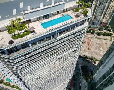 1300 Brickell Bay Dr - Photo Thumbnail 26