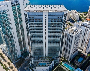 1300 Brickell Bay Dr - Photo Thumbnail 25