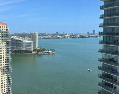 1300 Brickell Bay Dr - Photo Thumbnail 8