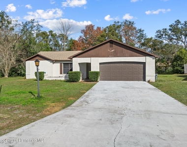 8313 Forest Oaks Boulevard - Photo Thumbnail 0