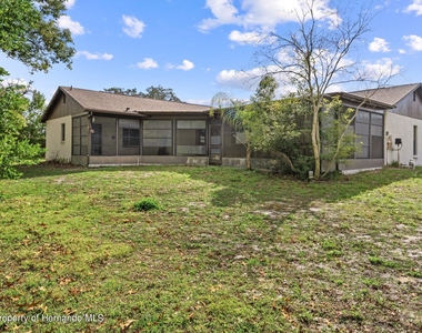 8313 Forest Oaks Boulevard - Photo Thumbnail 42