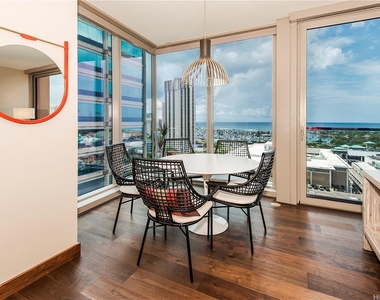 1555 Kapiolani Boulevard - Photo Thumbnail 4