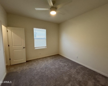 18461 N Los Gabrieles Way - Photo Thumbnail 19