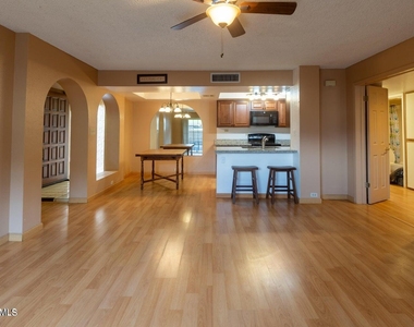 10410 N Cave Creek Road - Photo Thumbnail 4