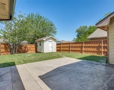 3722 Willowood Drive - Photo Thumbnail 10