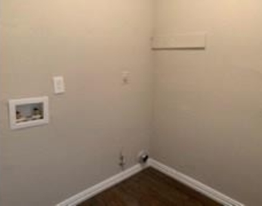 1364 Cy Blackburn Circle - Photo Thumbnail 8