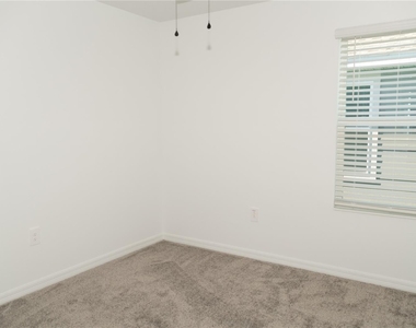 1326 Diego Terrace - Photo Thumbnail 15