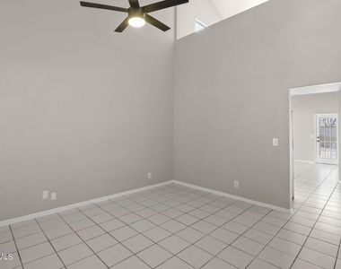 12425 Red Sun Drive - Photo Thumbnail 5