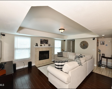 5060 Silver Sands Avenue - Photo Thumbnail 12