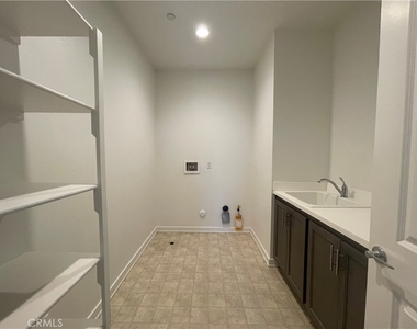 4808 S Apricot Way - Photo Thumbnail 8