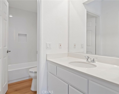 5533 Spanish Oak Lane - Photo Thumbnail 14