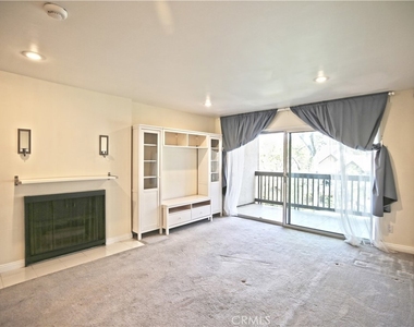 1209 Raintree Circle - Photo Thumbnail 5