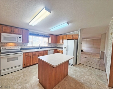 3981 W Donner Street - Photo Thumbnail 12