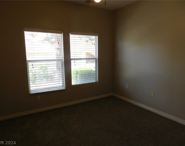 830 Cozette Court - Photo Thumbnail 12