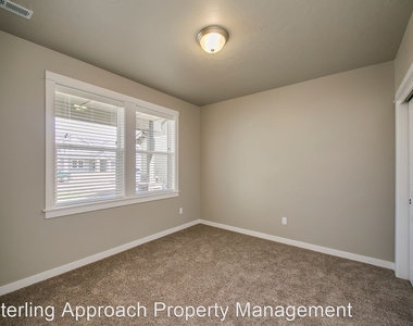 8027 S Topaz Ridge Ave - Photo Thumbnail 22