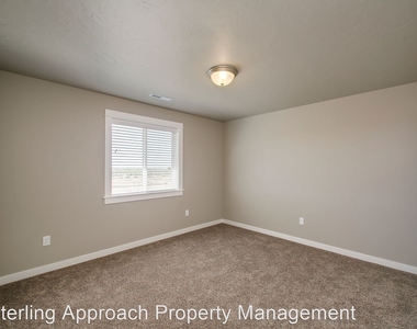 8027 S Topaz Ridge Ave - Photo Thumbnail 26