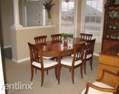 9616 Helmsley Circle - Photo Thumbnail 25