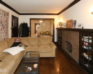 849 W. Fletcher, Unit 4 - Photo Thumbnail 13