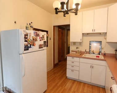 849 W. Fletcher, Unit 4 - Photo Thumbnail 2