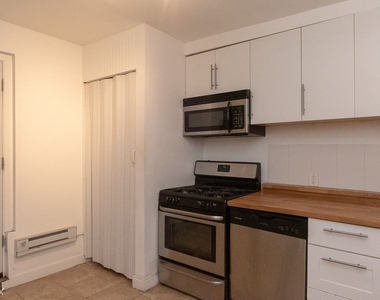 3511 W. Dickens, Unit 4 - Photo Thumbnail 5