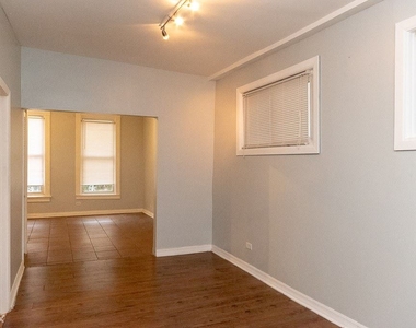 3511 W. Dickens, Unit 7 - Photo Thumbnail 6