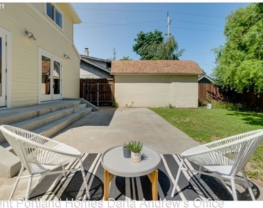 7052 N Albina Ave - Photo Thumbnail 38