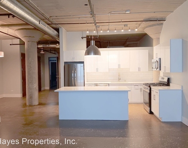 4046 N. Hermitage - Photo Thumbnail 1