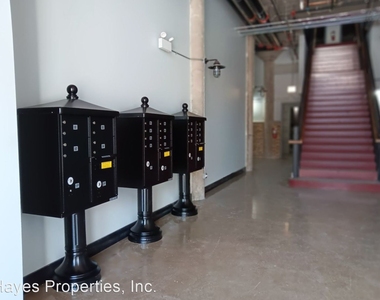4046 N. Hermitage - Photo Thumbnail 15