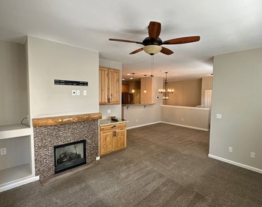 900 S Meadows Pkwy Apt 4421 - Photo Thumbnail 6