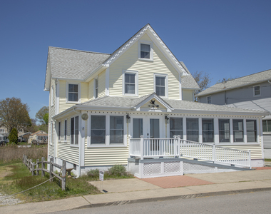 283 Seaside Avenue - Photo Thumbnail 2