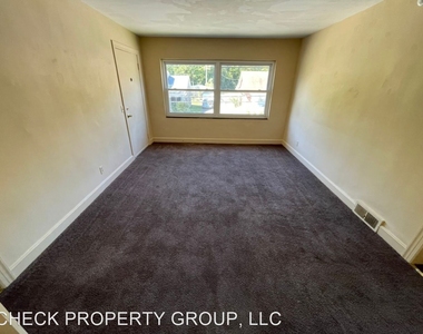 601 Plainview Avenue 4-plex - Photo Thumbnail 8