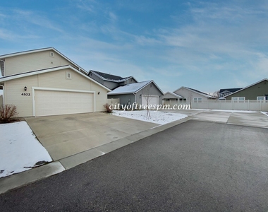 4102 N Ambercreek Ave - Photo Thumbnail 33