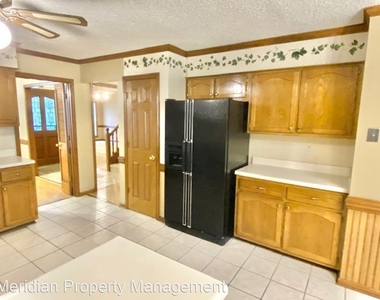 5095 Sunny Autumn Ln - Photo Thumbnail 4